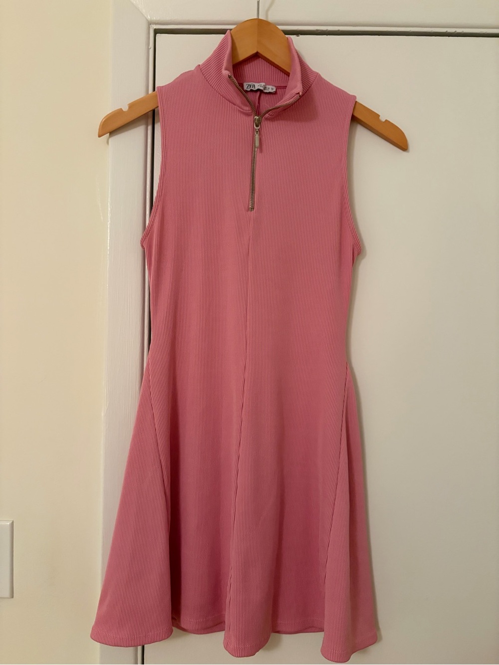 Zara Sleeveless Ribbed Pink A-Line Zip Dress